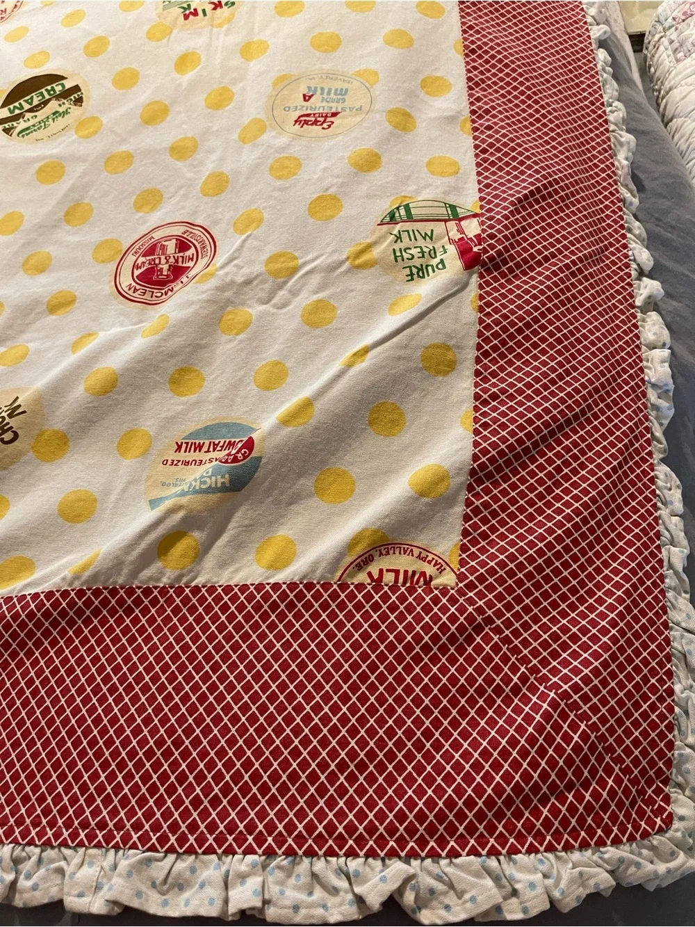 Vintage look table cover